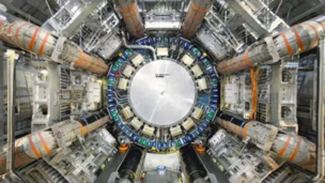 Большой адронный коллайдер
