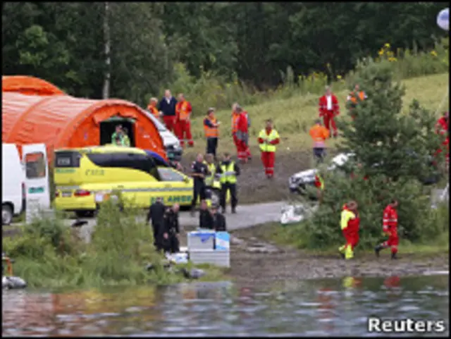 یٹویا میں ان افراد کی تلاش جاری ہے جن کے بارے میں خدشہ ہے کہ وہ سمندر میں ڈوب گئے ہیں