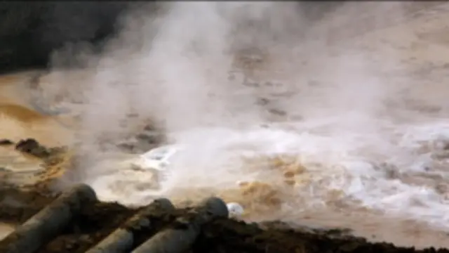 中國經濟飛速發展的同時，環境污染非常嚴重