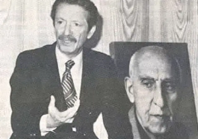 شاپور بختیار