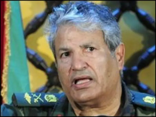 جنرل یونس پہلے کرنل معمر قذافی کی حکومت میں وزیر داخلہ تھے