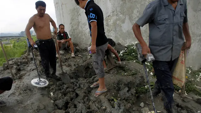 Поминки жертв катастрофы в Китае