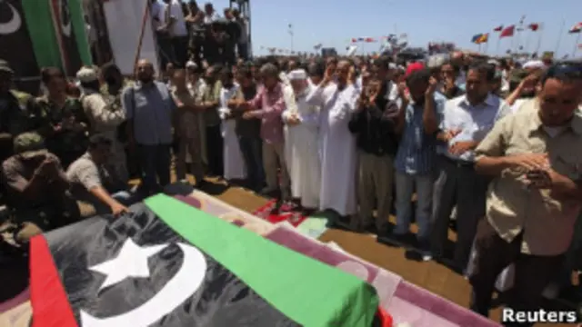 Lễ tang Tướng Abdel Fattah Younes, lãnh đạo quân sự phe nổi dậy Libya