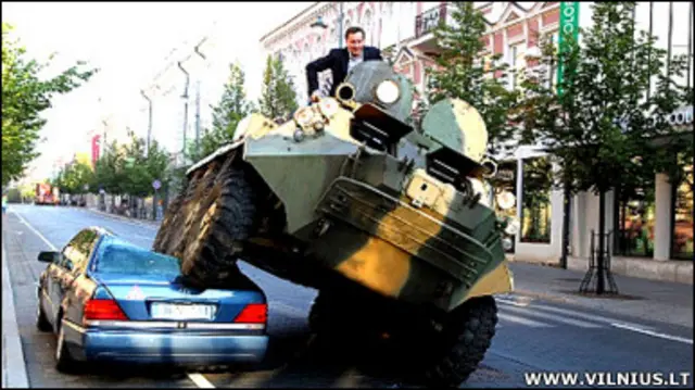 Кадр із ролика