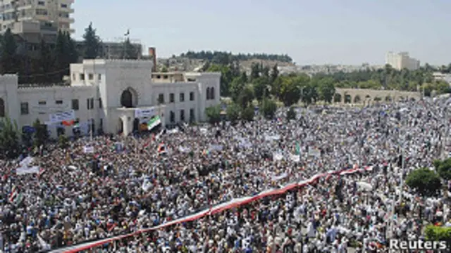 Aksi protes di Hama, Suriah