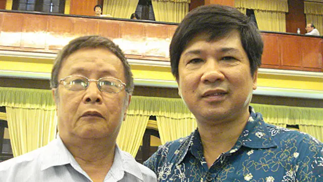 Nhà văn Phạm Đình Trọng (trái) và Tiến sỹ Cù Huy Hà Vũ