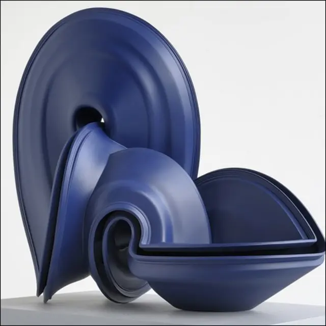 ٹونی کریگ کے سکلپچر اور تصاویر ’سکاٹش نیشنل گیلری آف ماڈرن آرٹ‘ میں پیش کیے جا رہے ہیں۔