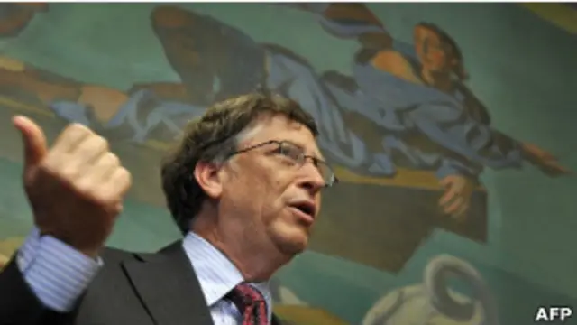 یل گیتس موسس مایکروسافت با افزودن حدود ۱۶ میلیارد دلار بر ثروت خود طی سال گذشته اکنون با دارایی بالغ بر ۷۸ میلیارد دلار در مقام اول فهرست ثروتمندان جهان قرار گرفته است