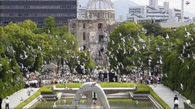 Merpati dilepaskan untuk memperingati 66 tahun pemboman Hiroshima