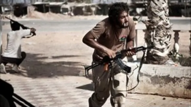 Bentrokan antara pasukan pemerintah dan pemberontak terjadi di Bir al-Ghanam hari Sabtu