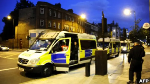 На улицы Лондона вышли 16000 полицейских