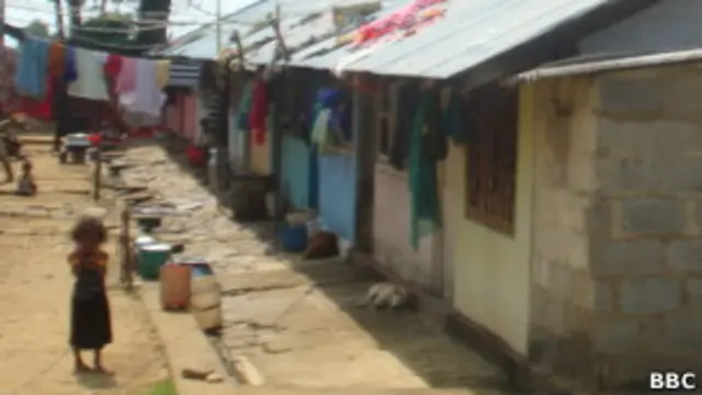 නිවාසවලට ඉලක්කම් දීමේ අවශ්‍යතාවය වතුකරයේ නායකයෝ පෙන්වා දෙති 