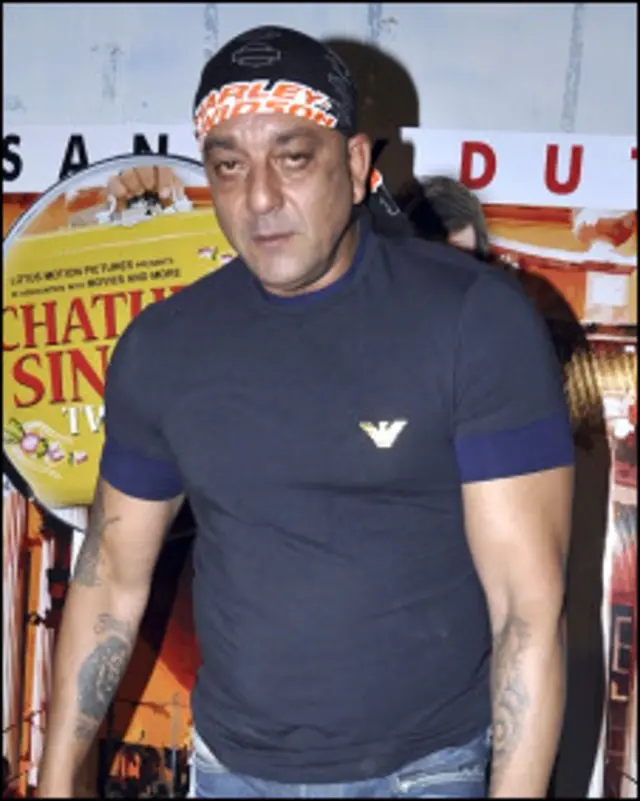 संजय दत्त ने कहा, मैं ही हूँ असल मुन्ना भाई.