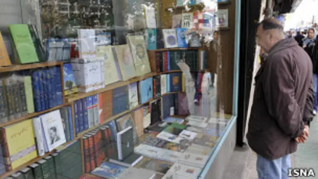 نمای کلی و ثابت گرایش بررسی کتاب، از حساسیت روزافزون و افزایش سانسور در ادبیات خلاقه، و به ویژه داستان، حکایت می کند