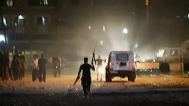 Israel lakukan serangan udara ke Gaza untuk balas aksi kelompok militan Palestina.