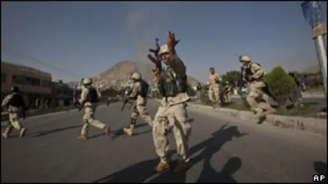 دبیرکل ناتو از پیشرفت های نیروهای امنیتی افغان ستایش کرد