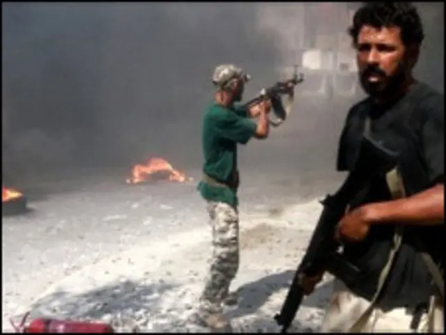 شورش کے آغاز سے اب تک کوئی چھ لاکھ غیر ملکی لیبیا چھوڑ چکے ہیں