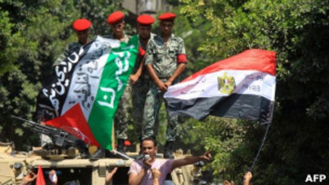 Акция протеста у израильского посольства в Каире