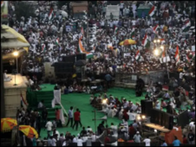 दिल्ली में अन्ना का आंदोलन