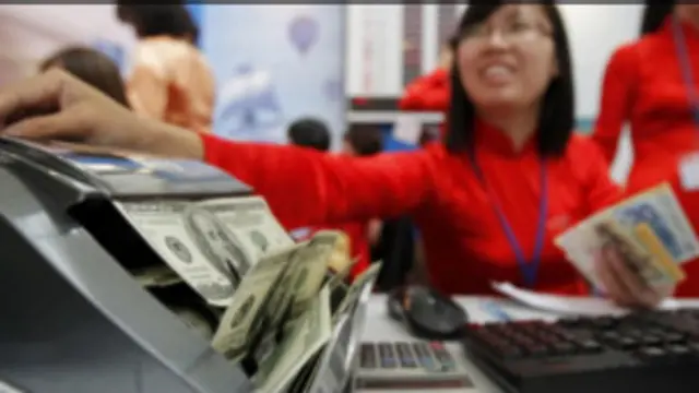 Lãi suất được hạ trong bối cảnh lạm phát dịu đi so với năm ngoái.