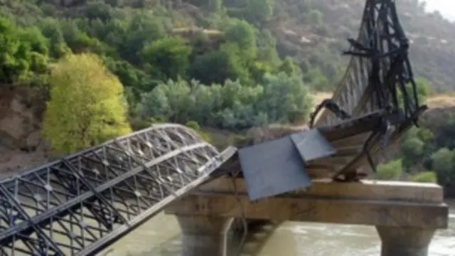 Jembatan di Irak utara dilaporkan dirusak militer Turki