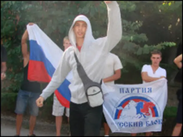 Проросійські прапори у Севастополі не виликали такого спротиву як синьо-жовті