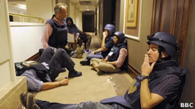Periodistas atrapados en hotel de Trípoli