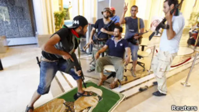 قوات المعارضة الليبية في طرابلس