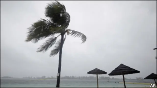 Ураган Айрін вразив столицю Багамських островів - Нассау