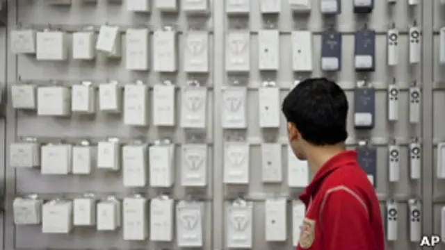 स्मार्टफ़ोन ऐप्स ने वीडियो गेम उद्योग की चूलें हिला दी हैं