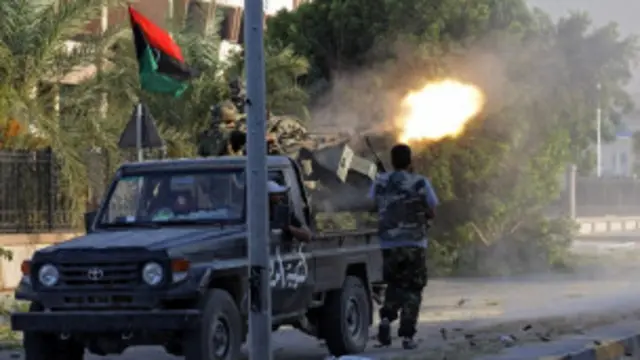 Машина повстанцев в Триполи