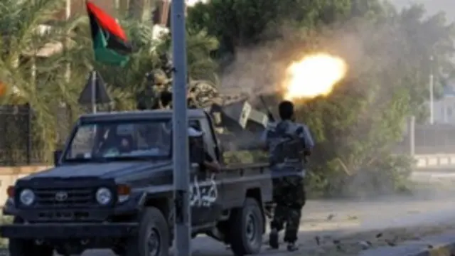 Muncul laporan pembunuhan dan penyiksaan pemberontak dan pendukung Gaddafi