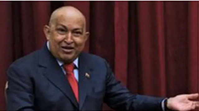 查韦斯接受化疗后展现新面貌