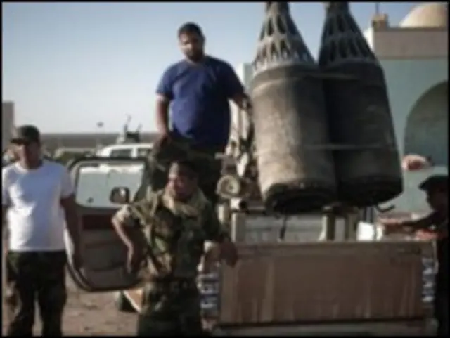 باغی سرت پر چڑھائی کرنے کے لیے تیاری کررہے ہیں۔