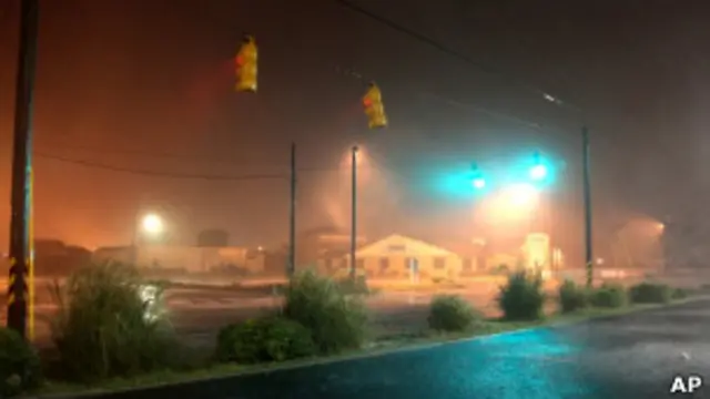 опустевшая улица