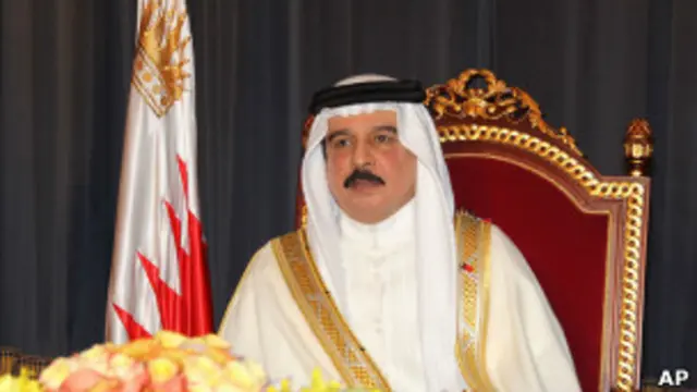 حمد بن عیسی، پادشاه بحرین، برخی اصلاحات در ساختار سیاسی را به جریان انداخته است