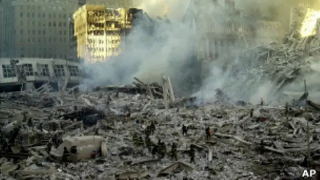 Destroços das Torres Gêmeas.