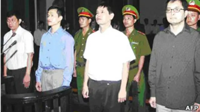 Phiên tòa vụ án Lê Công Định