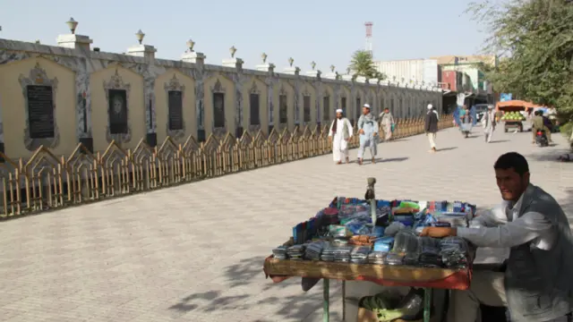 مسوولان امیدوارند این دیوار در آینده در فهرست بناهای تاریخی و میراث فرهنگی این شهر ثبت شود.