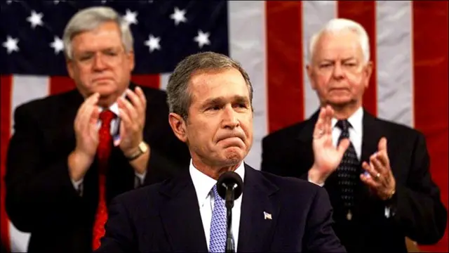 18ستمبر 2001: امریکی کانگریس نے صدر جارج ڈبلیو بش کو امریکہ پر حملوں میں ملوث افراد، اداروں اور ممالک کے خلاف طاقت کے استعمال کا اختیار دے دیا۔ 