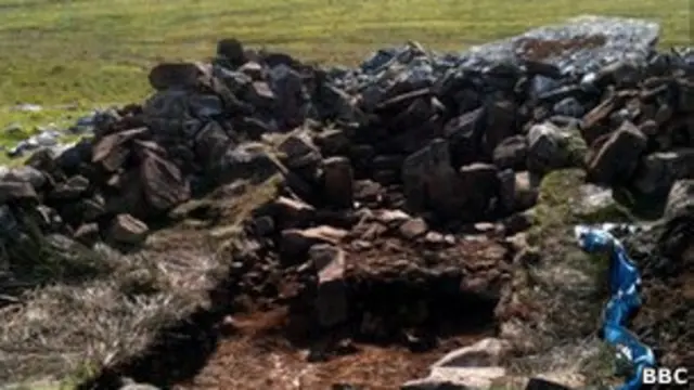 Раскопки древней каменоломни в Уэльсе 