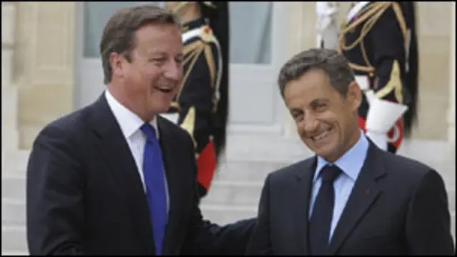 PM David Cameron dan Presiden Nicola Sarkozy