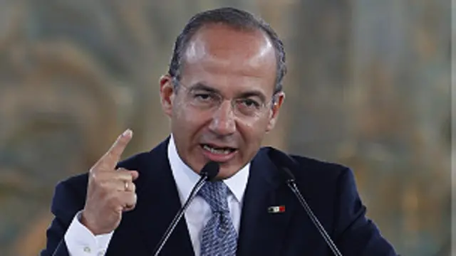 Presiden Meksiko Felipe Calderon membela aparat keamanan Meksiko yang dituduh melanggar HAM dalam perang terhadap kartel obat bius.