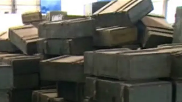 مصنع في ليبيا