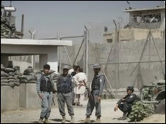 د کندهار د مرکزي زندان دروازه