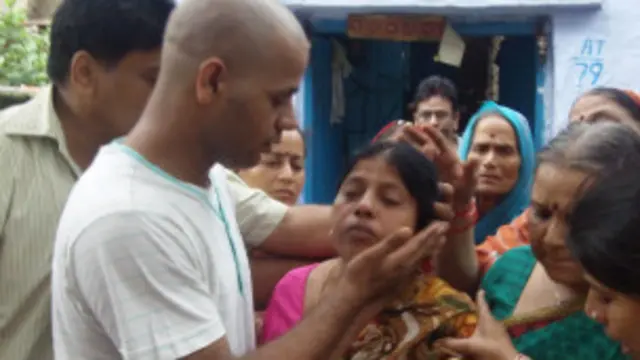 विनोद जायसवाल के बेटे औऱ पत्नी