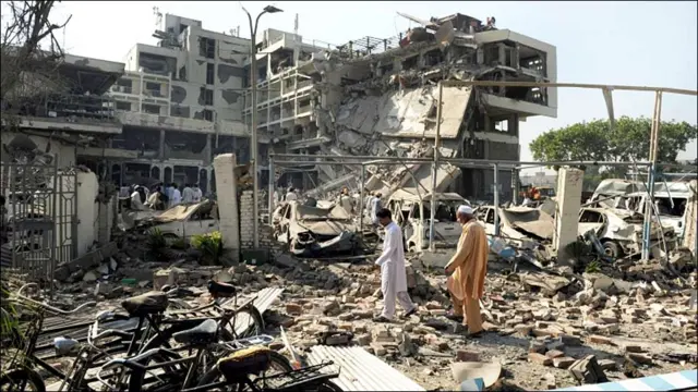 9 جون 2009 کو پشاور میں پرل کانٹیننٹل ہوٹل پر خودکش حملے میں گیارہ افراد ہلاک ہوئے۔