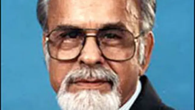 आई के गुजराल