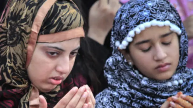 पाक महिलाएँ