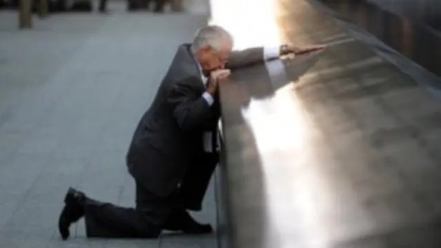 Bloomberg:"Langit biru sempurna" berubah menjadi "malam paling kelam"